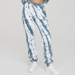 Good American Boyfriend Sweatpants